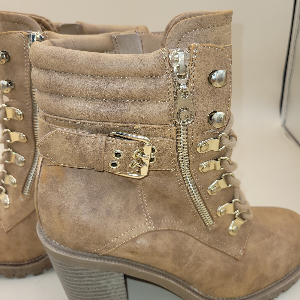 G by Guess Women’s Lace-up Heeled Combat Ankle Boots Tan Faux Leather Size 7 - Picture 9 of 11